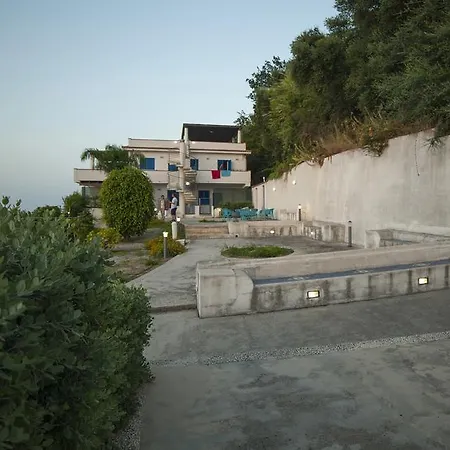 Magico Scafa - Marina Capo dʼOrlando